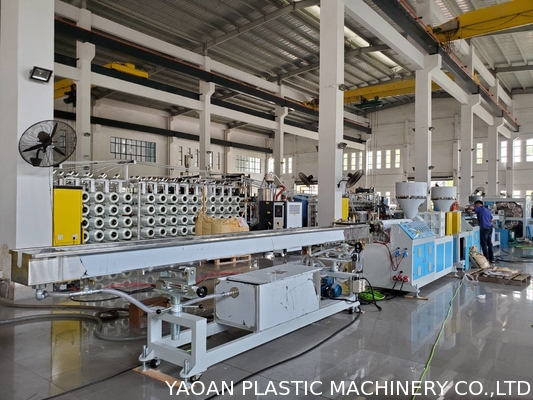 ガーデン・ホース プラスチック ポリ塩化ビニールの管の放出機械PLC 120kw 150mm